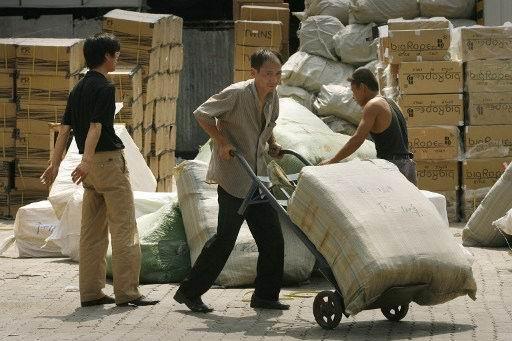 中國需求減緩拖累新興市場也是重要的指標      (圖:AFP)