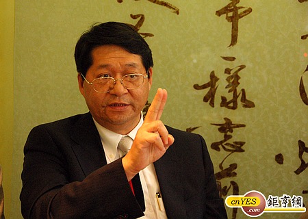 天仁去年每股稅後盈餘2.31元，為連6年EPS維持2元以上；圖為天仁董事長李明星。(鉅亨網記者張欽發攝)