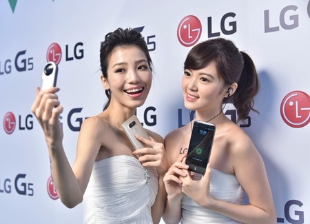 LG G5是全球首款模組化智慧型手機。(圖：LG提供 )