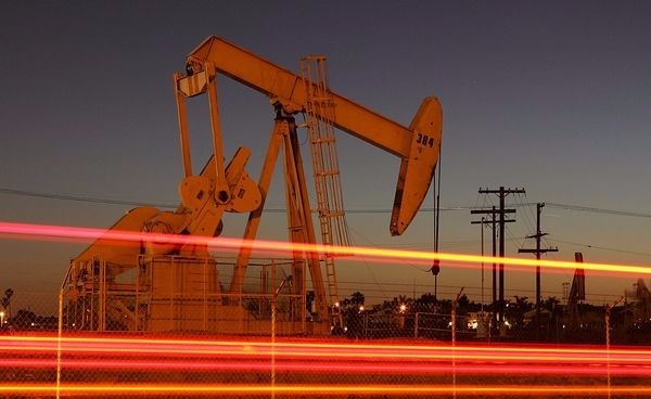 分析師認為油價仍深陷熊市 (圖:AFP)