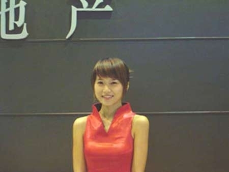 售樓小姐曝潛規則：年入上百萬 賣房變開房