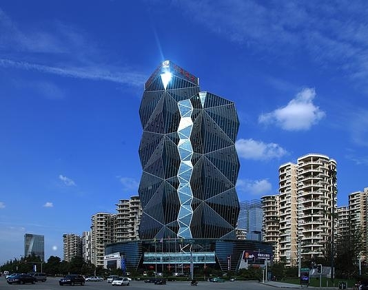 全國最大的吸血省會城市。