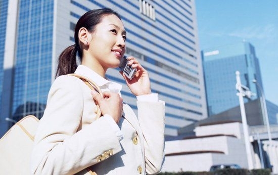 六、房子是女人的經濟儲備。這年頭啥都有可能貶值，唯獨合適的房子。住的時候不用擔心貶不貶值，不住的時候，還有很多人需要房子，因為它是必需品。