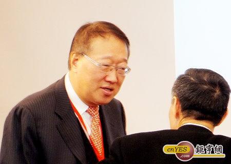 正崴董事長、電電公會理事長郭台強在政院5G發展策略會議建言。(鉅亨網記者尹慧中攝)