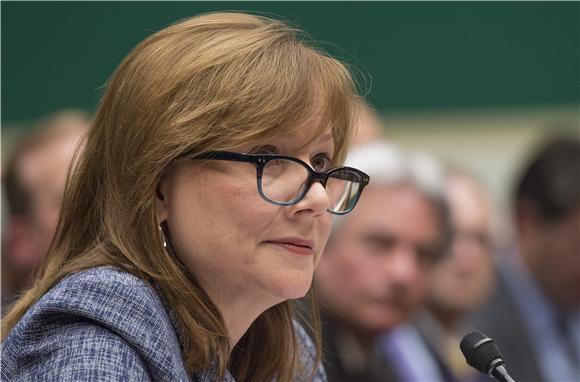 通用執行長Mary Barra在聽證會上接受質詢