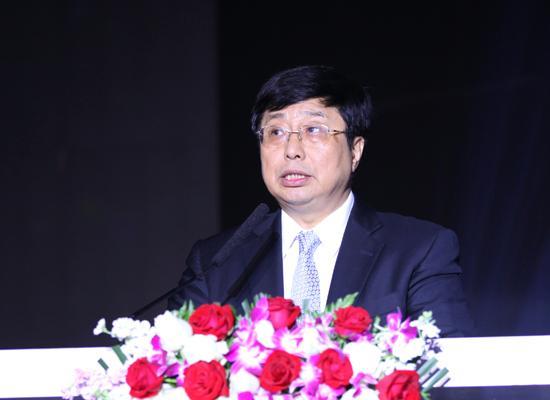 海信集團副總裁王志浩介紹VIDAA2