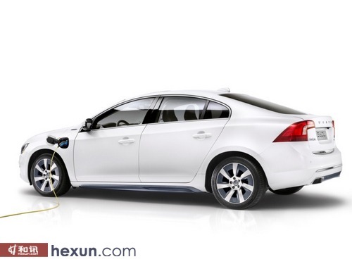 　　沃爾沃s60l插電式混合動力車