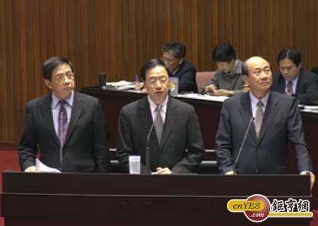 江揆今天率閣員於立院答詢提及房價與薪資議題。(鉅亨網記者尹慧中攝)