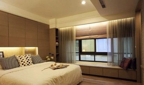 臥室喜用整窗，忌用分開的兩扇或多扇窗