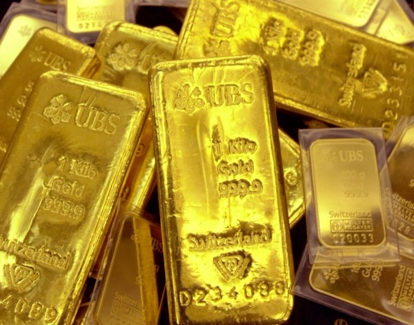 黃金期價本週大漲 2.2% 。 (圖:AFP)