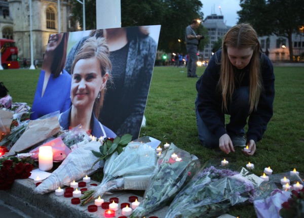 英國工黨議員 Jo Cox 週四 (16日) 遇刺身亡　圖片來源：afp