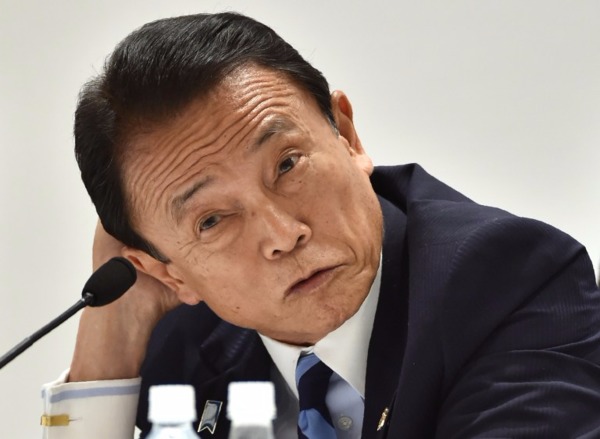 日本財務大臣麻生太郎(圖:AFP)