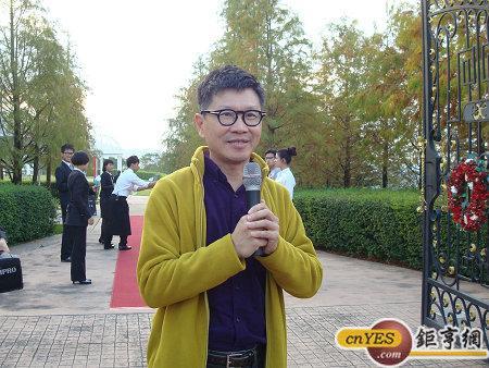 薰衣草森林執行長王村煌表示，集團旗下品牌包括心之芳庭、薰衣草森林、緩慢民宿及好好等，極具特色，一年營業額高達6億元，毛利率10%。(鉅亨網記者黃佩珊攝)