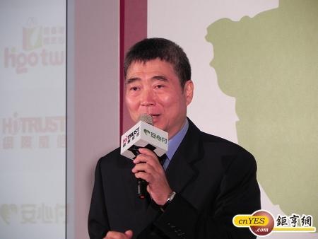 網際威信董事長李效文