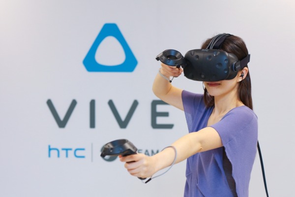 Vive7月將插旗日本實體通路。(圖：宏達電提供)