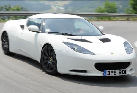 蓮花跑車LOTUS EVORA。（圖取自官網）