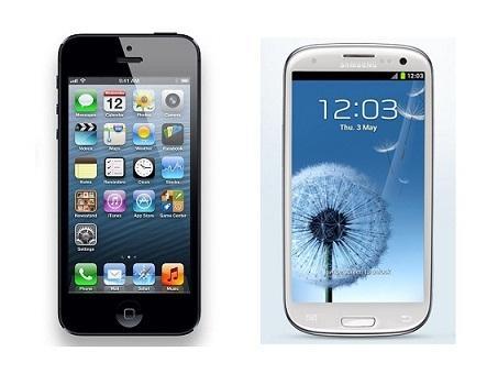 iPhone 5(左)與Galaxy S3(右)。(圖:蘋果、三星官網)