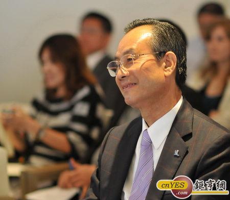 趙藤雄