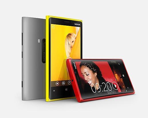 諾基亞最新搭載WP8系統的智慧手機Lumia 920。（圖：官網）