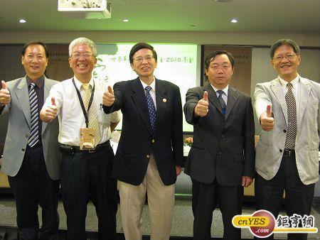 陳彥仲、張金鶚、林建元、邱大展、丁育群 