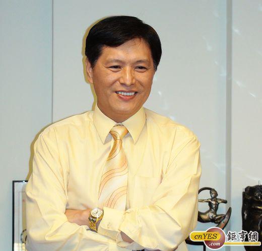 萬寶投顧總經理蔡明彰今日接受本網專訪，詳細為讀者解盤。(鉅亨網記者王定傳攝)