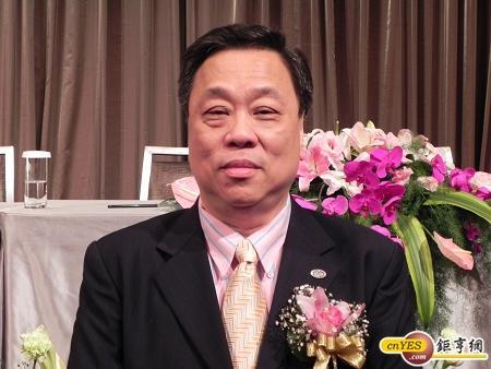  超級集團董事長張騏牧