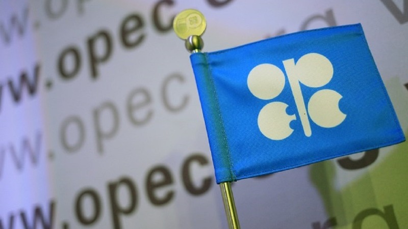 OPEC上調今明年油市供應過剩預估。(圖片來源：AFP)