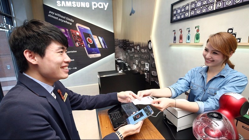 Samsung Pay準備明年登台。(圖：三星提供)