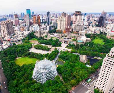 合併面積近14公頃的科博館、植物園區域，屬台中綠園道的發跡地，也是草悟道的起點，在老台中人心中一直是「富人區」的代表。