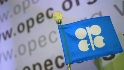 (圖四：OPEC多頭旗幟飄飄！通膨踏浪而來！AFP)