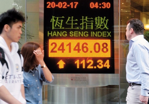 港股昨升112點，創一年半收市新高，大市成交785億港元。 圖片來源：香港文匯報