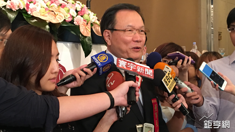 cover image of news article