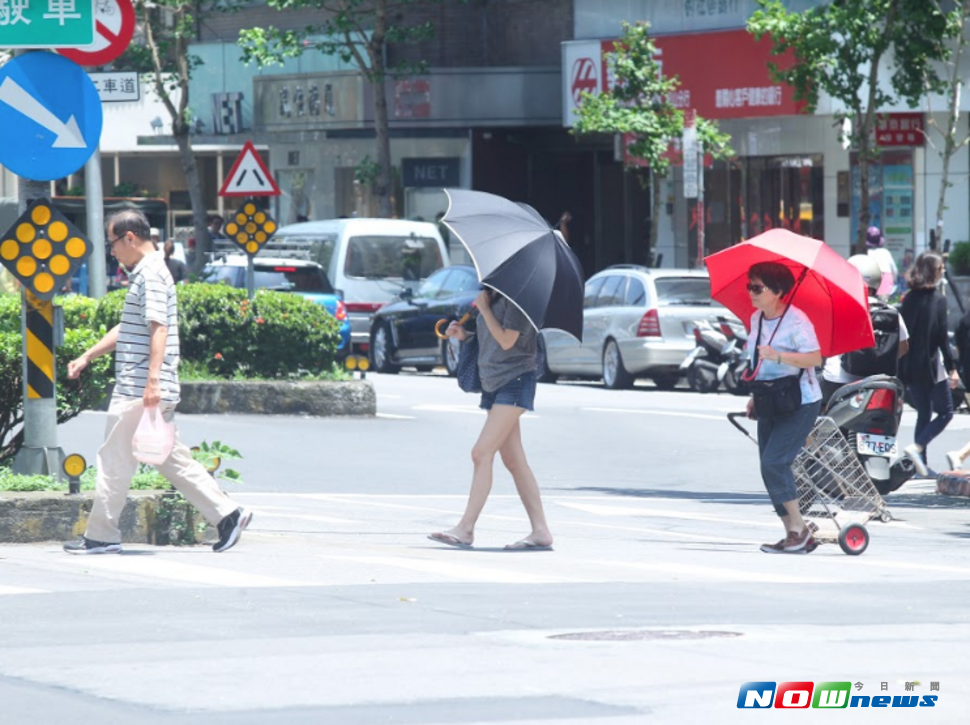 ▲大台北高溫狂飆37°C，山區留意午後雷陣雨。（圖／NOWnews資料庫）