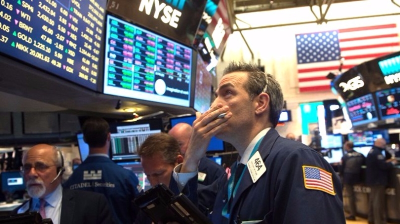 股票交易員表示，月食和日食與股市升跌有關，更警告美股可能會大跌。  (圖：AFP)