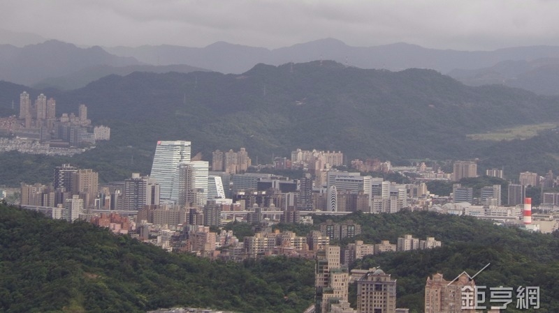 銀行爛頭寸太多 高銀貸新建案大增