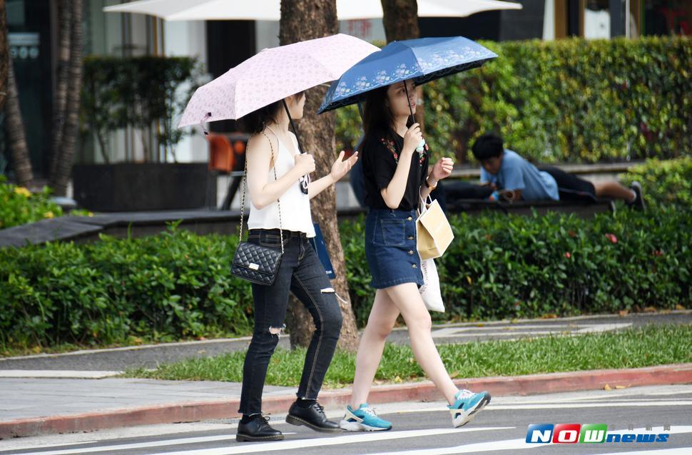 明（8）日台灣各地多為多雲至晴，午後東北部、東部及其他山區，則會有局部短暫雷陣雨發生機率。（圖／NOWnews）