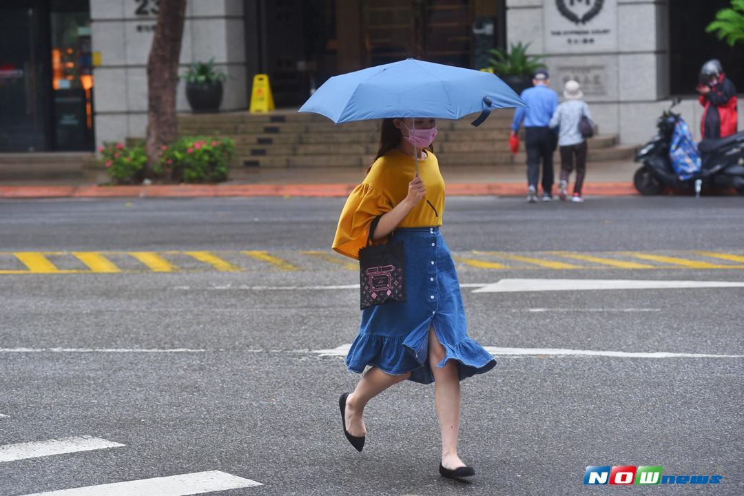 ▲今(8)日各地的天氣，將會是悶熱，且午後有雨的型態。（圖／NOWnews）