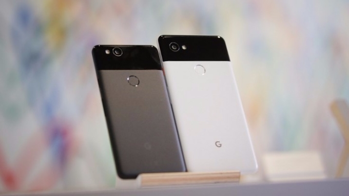 Intel客製化晶片 加持Google新機Pixel 2
