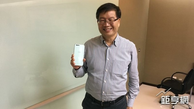 筆電品牌11月營收 華碩今年第三高 宏碁創17個月新高