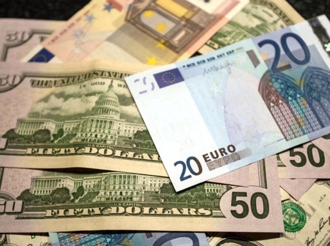 法國農業信貸銀策略師認為，到2018年底，歐元兌美元匯率將升至1.23。(圖：AFP)