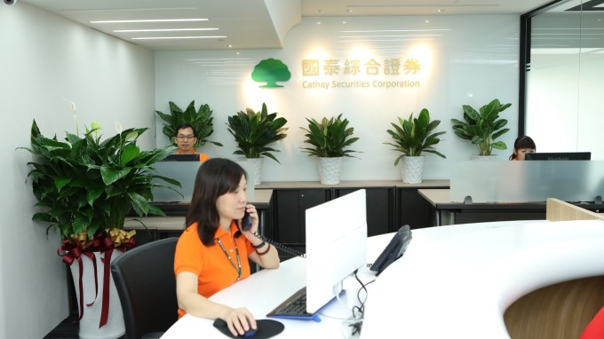 cover image of news article