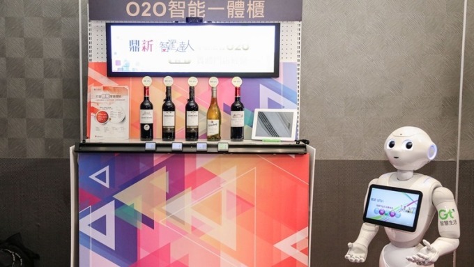 〈鴻海搶進刷臉商機〉亞太電展示刷臉支付 237人體驗未來商店新消費模式