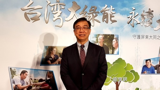 吃到飽門檻下降衝擊營收 台灣大鄭俊卿:家電自由選可拉高資費