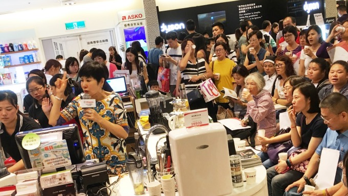 〈百貨拚淡季業績〉消費習慣改變 網購淡季不淡 3大業者Q1業績衝高可期
