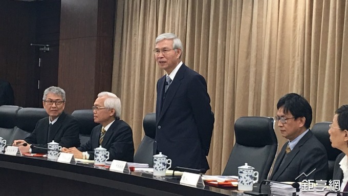 〈央行理監事會〉楊金龍:衛生紙、電費漲價 不會對全年產生通膨壓力