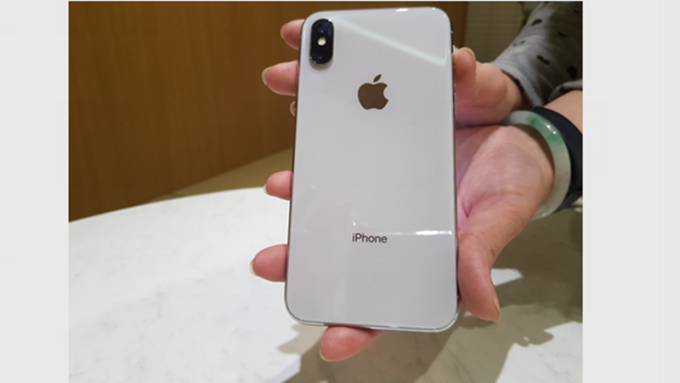 非蘋陣營努力追趕iPhoneX帶起的3D感測模組應用。(鉅亨網資料照)