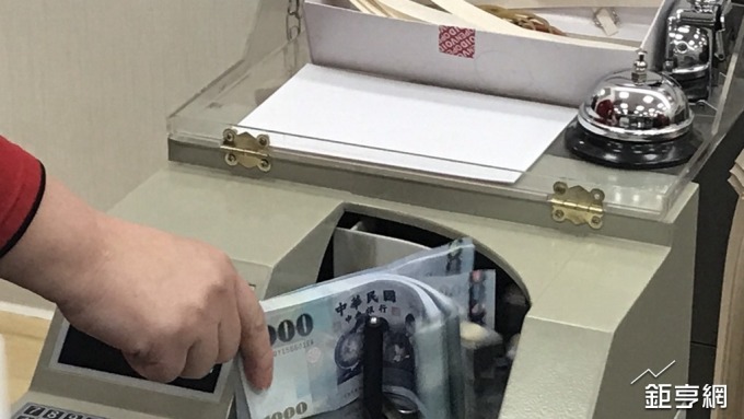 外資殺台股卻不見大量匯出?部分資金出場避險料是短期現象