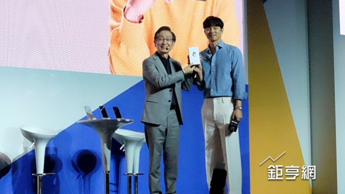 華碩手機Q2快攻 上半年出貨量已超標 Q3電競手機接力