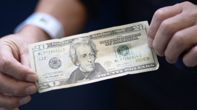 分析師稱，美元漲勢已近尾聲。(圖：AFP)