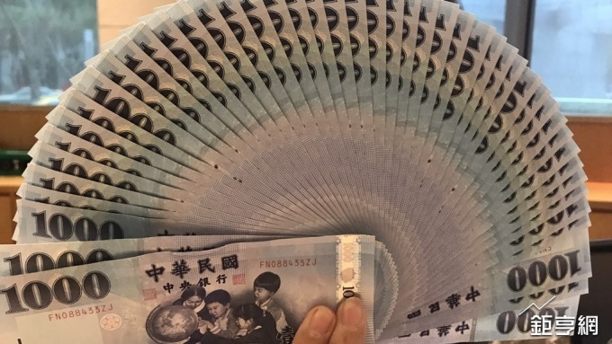 我國9月外匯存底續創歷史新高 外資持有股債占比持平